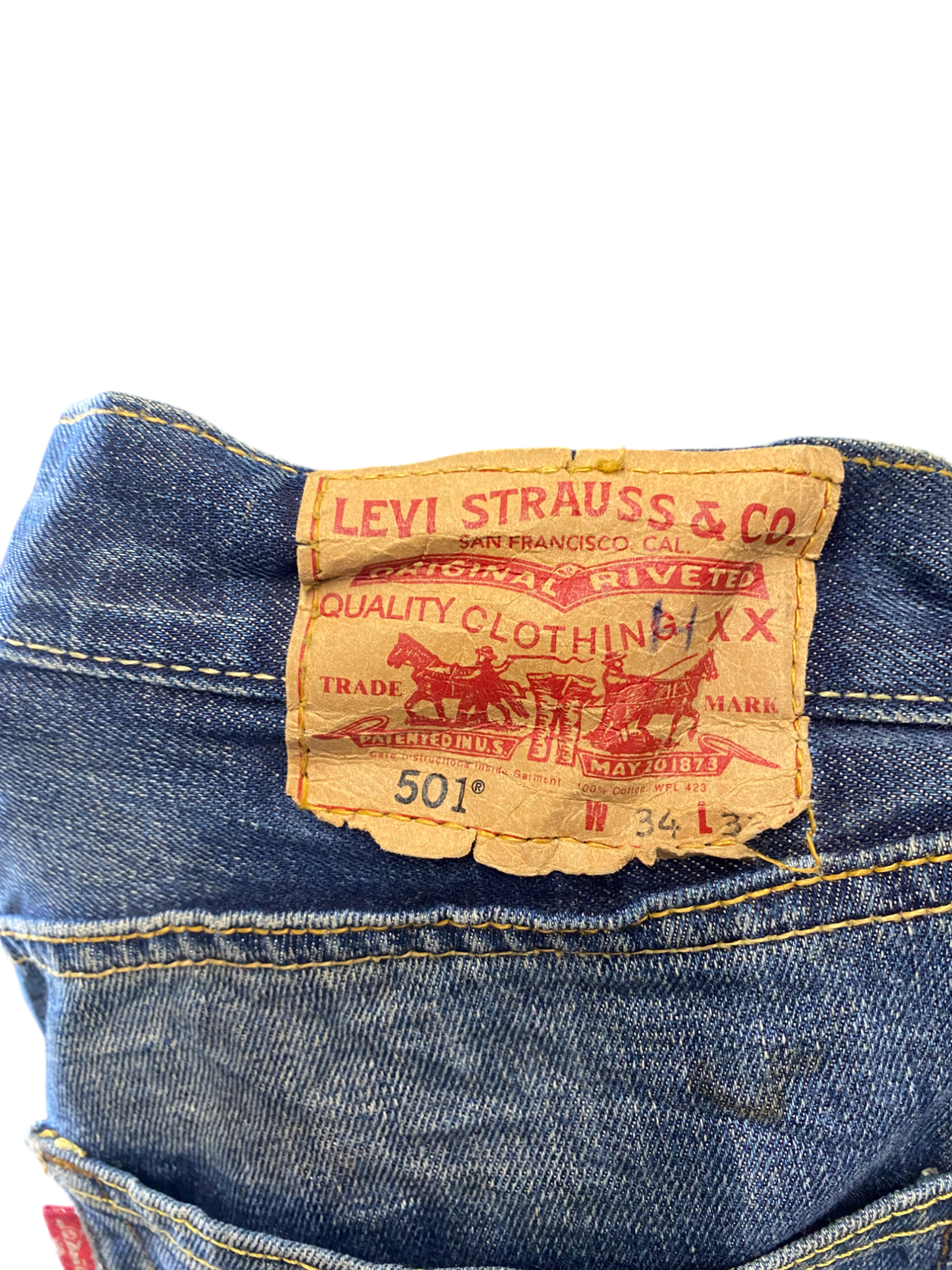 Levi's Jeans Mens 34W 33L Blue 501 Denim Red Tab Straight Leg Faded Preppy