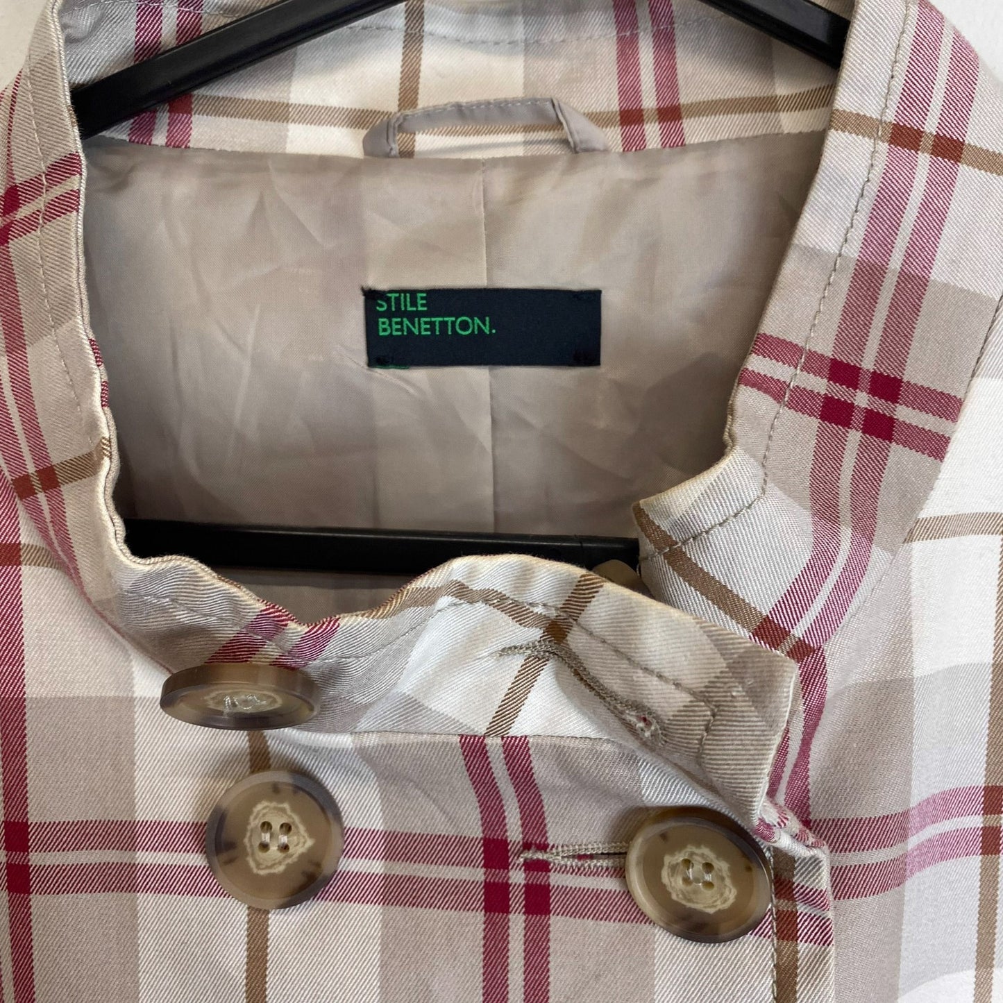 Trench Coat Womens M Cream Red Plaid Pockets Long Sleeve Button Front Outdoor