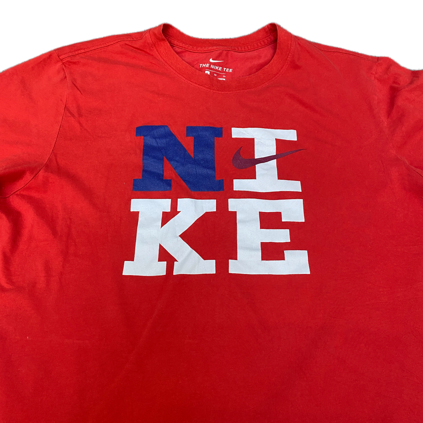 Nike T-Shirt Women XL Red Dri-Fit Graphic Camisa Short Sleeve Crew Neck Pullover