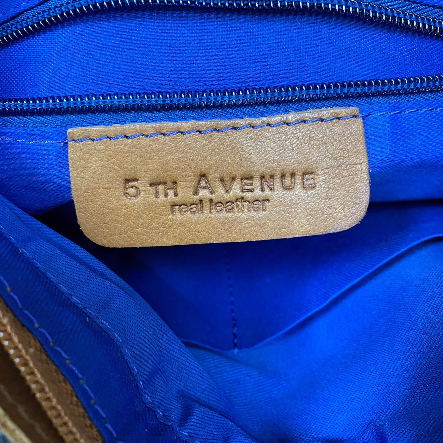 5th Avenue Crossbody Bag Womens Brown Real Leather Outer Pocket Buckle Closure