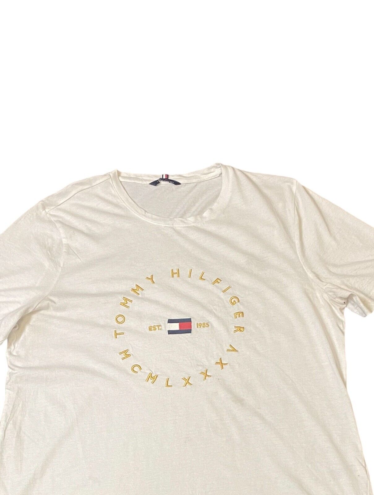 Tommy Hilfiger T-Shirt Men's S White Golden Embroidered Logo Crew Neck Pullover