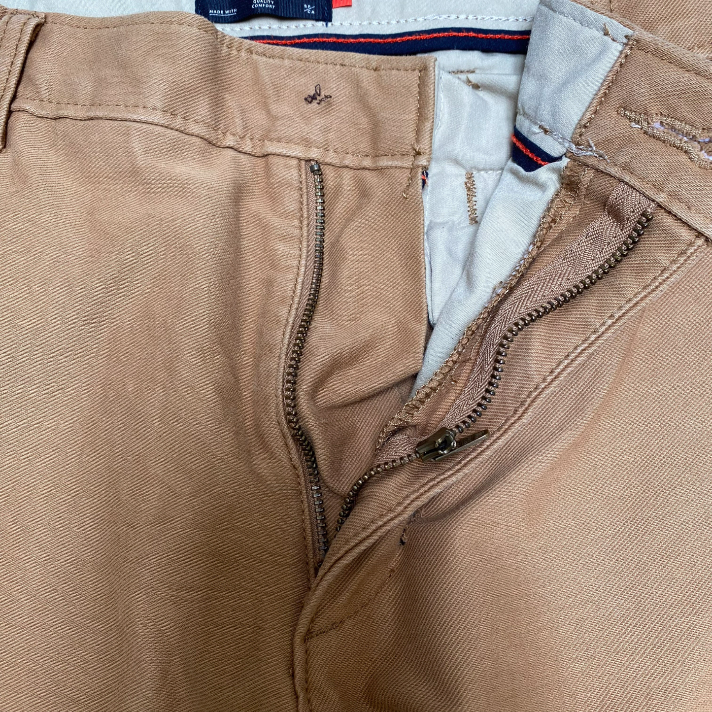Dockers Trousers Mens XL Tan Original Slim Straight Fit Slash Pockets Outdoor