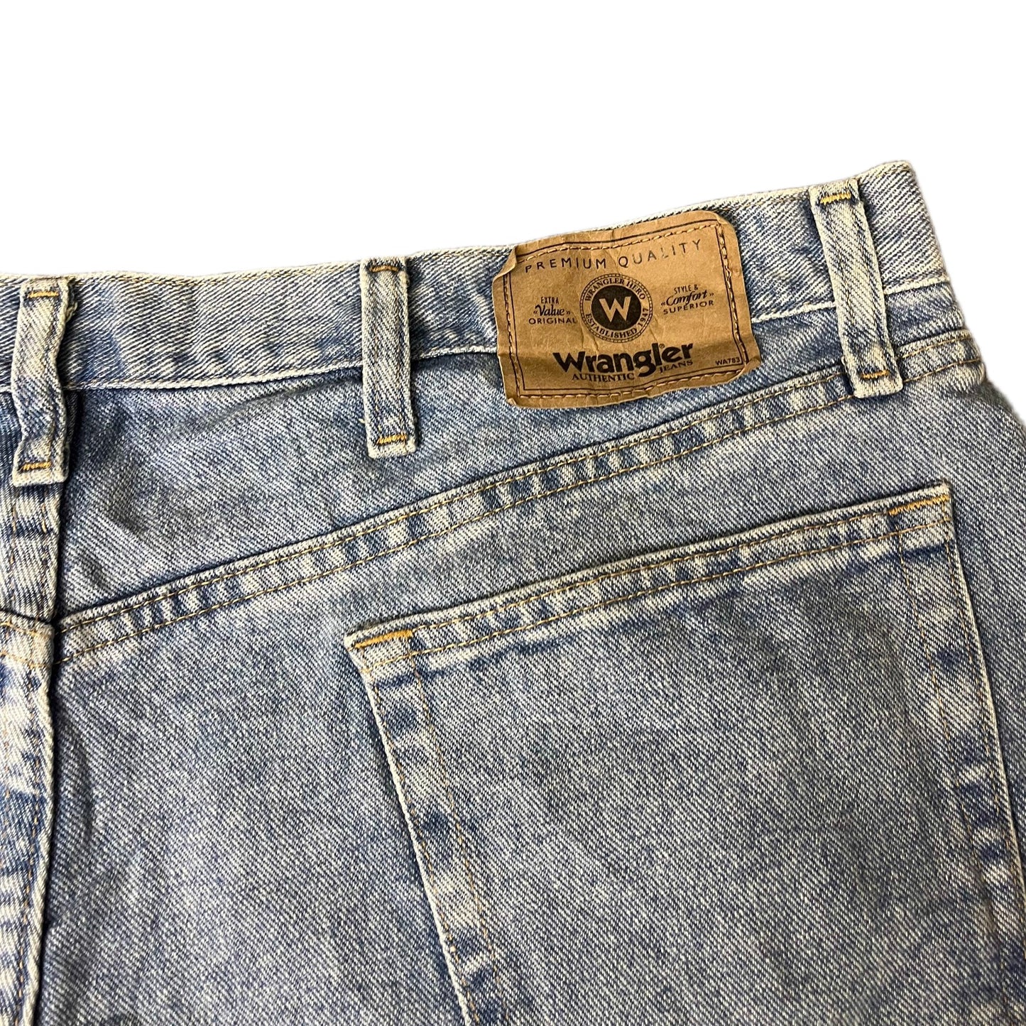 Wrangler Jean Shorts Fits as Men 2XL 40" Waist Blue Denim Light Wash Relaxed Fit