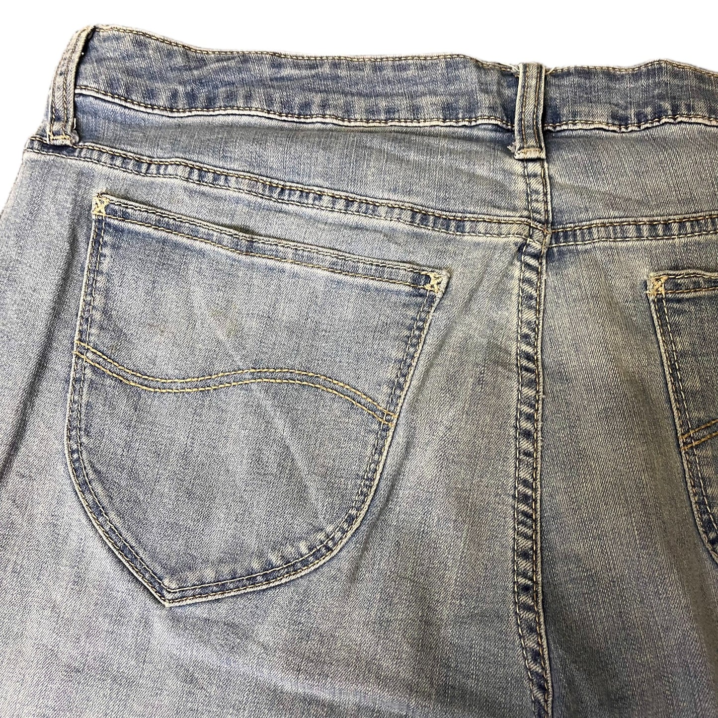 Lee Riders Jean Shorts Fits as Mens XL 38" Waist Blue Light Wash Denim Mid Rise