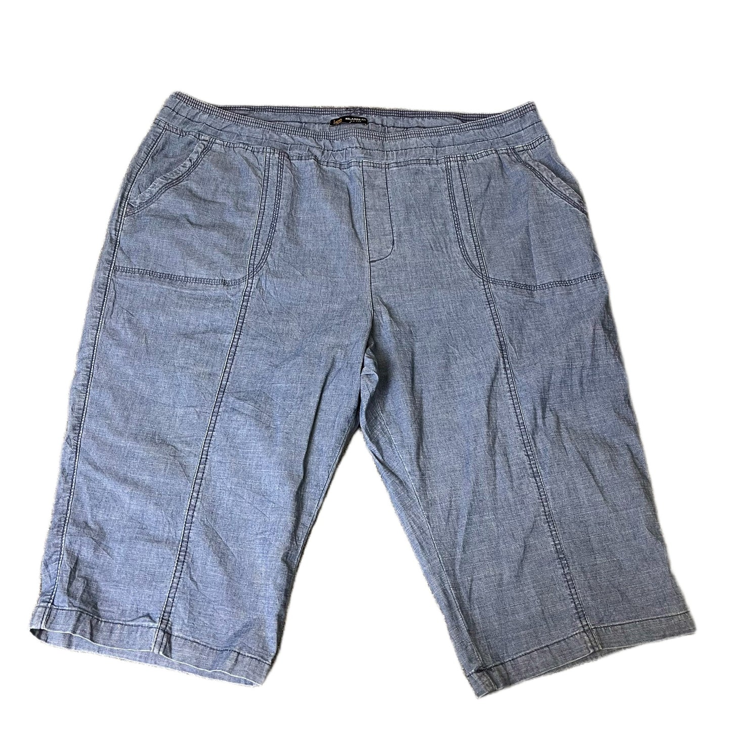 Lee Capri Shorts Fits as Womens 2XL 43" Waist Blue Relaxed Fit Mid Rise Pull On