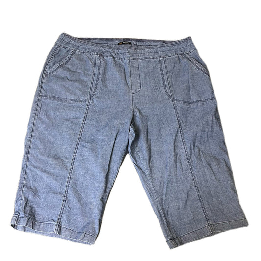 Lee Capri Shorts Fits as Womens 2XL 43" Waist Blue Relaxed Fit Mid Rise Pull On