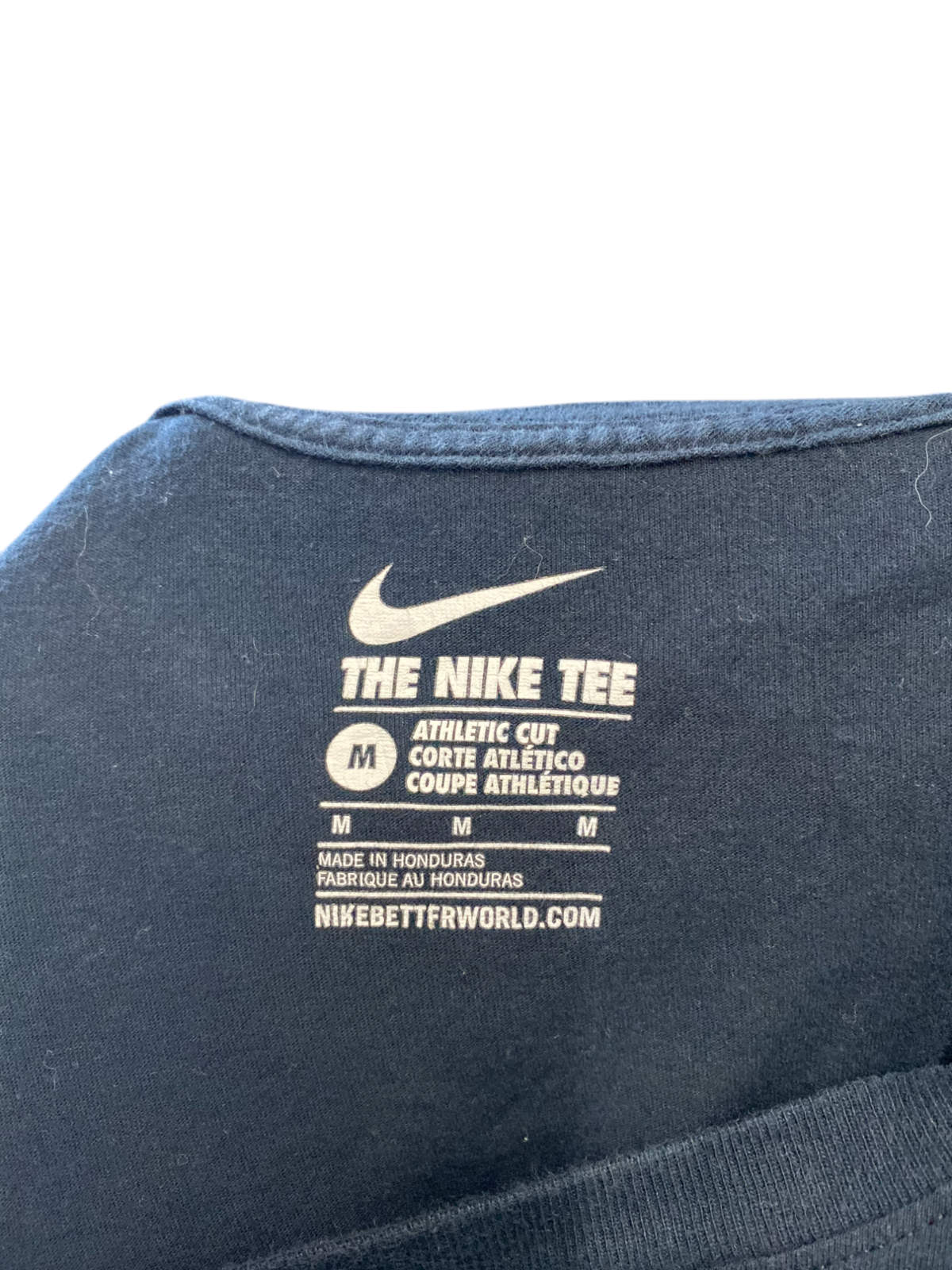 Nike Shirt Mens Medium Black Swoosh Logo Regular Fit Athletic Cut Pullover Tee