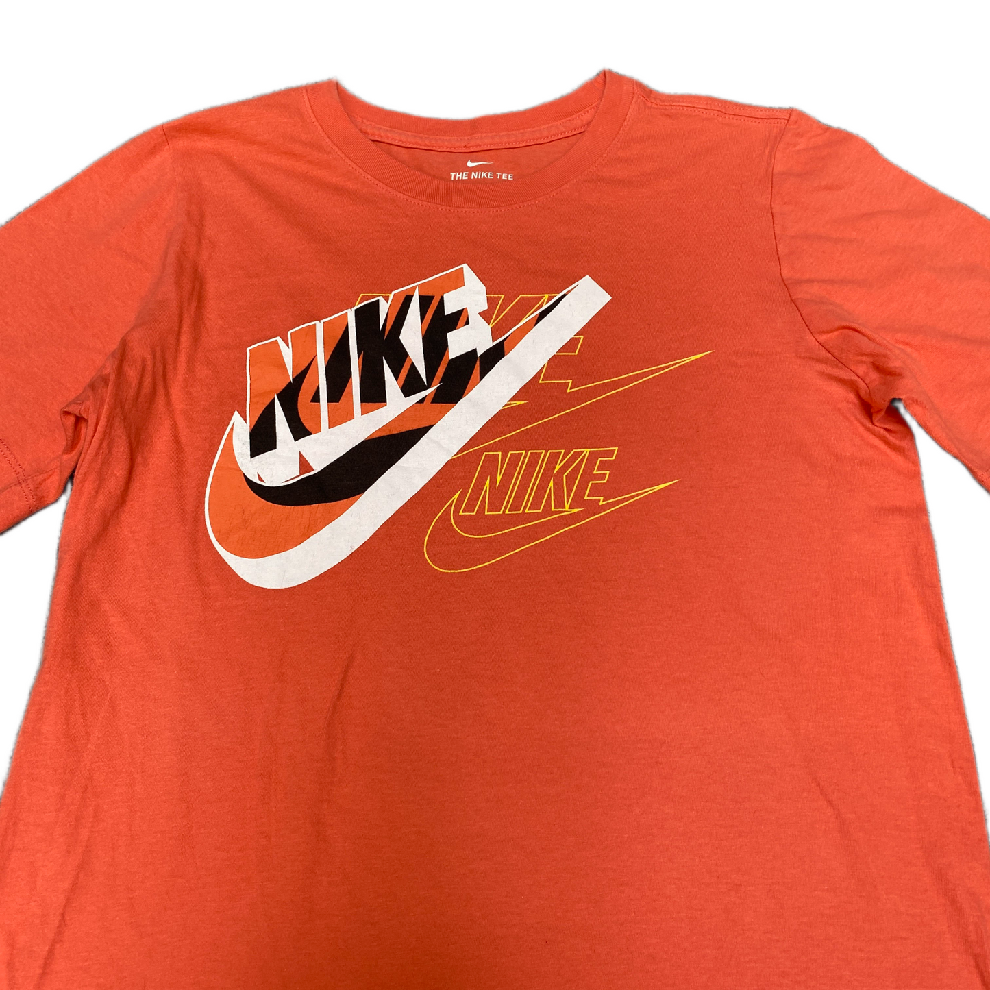 Nike T-Shirt Boys XS Orange Graphic Print Short Sleeve Crew Neck Pullover Tee