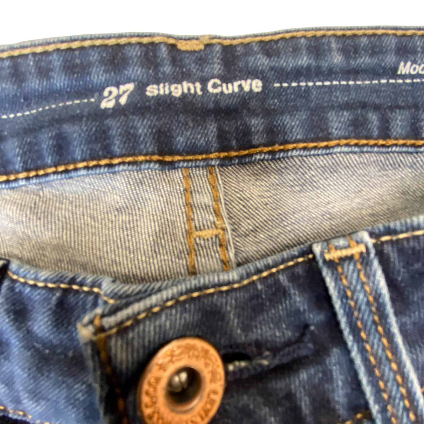 Levi's Jeans Womens Medium Blue Denim Slight Curve Modern Rise Pockets Outdoor